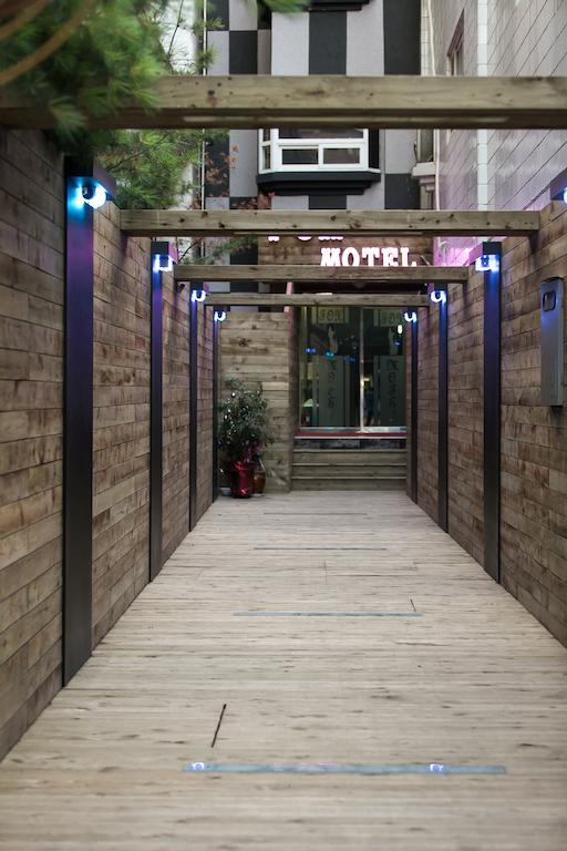 Fox Motel Ίντσεον Εξωτερικό φωτογραφία